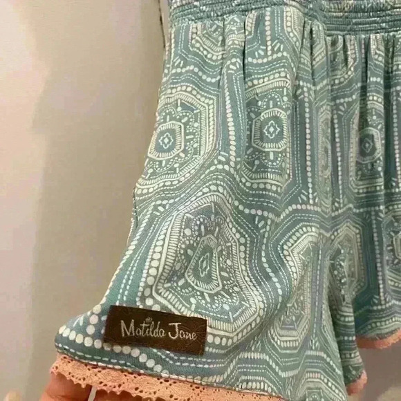 Girls Matilda Jane Beachside
Romper Size 12 worn twice - Picture 6 of 10